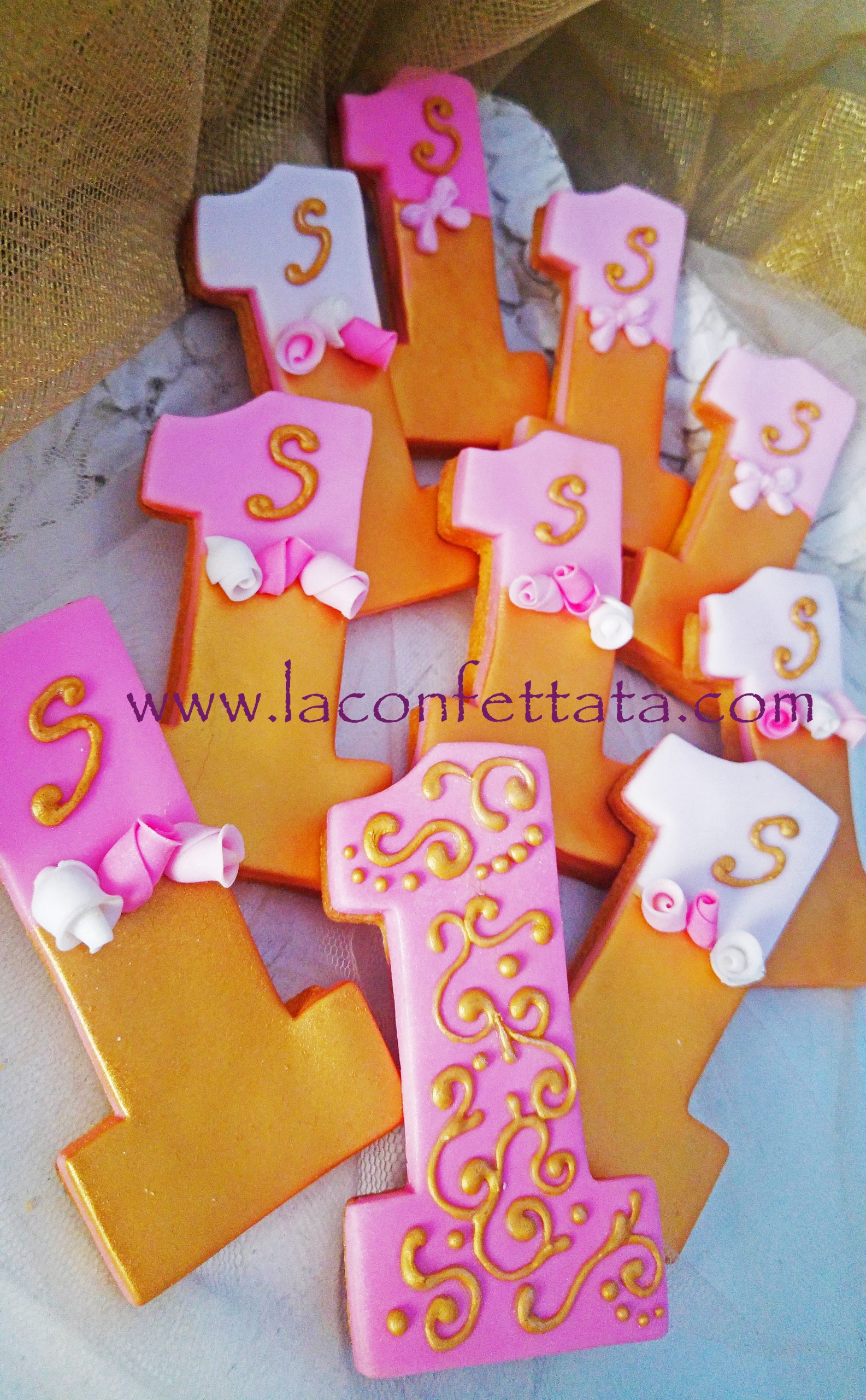 biscotti decorati bimba, biscotti segnaposto compleanno