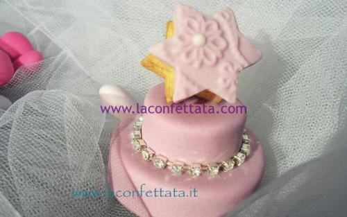 mini-cake-matrimonio-segnaposto-glicine-strass-biscottino